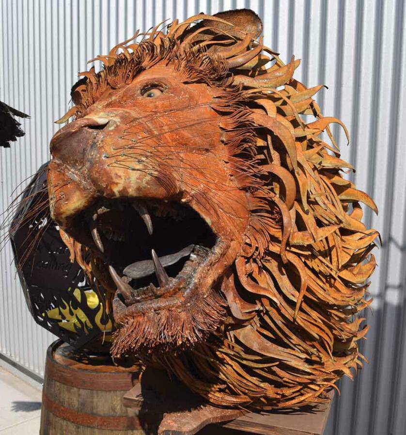 全球钣金新闻-金属制造狂：焊工制作动物的金属钣金-乐竞官方网站·网站登录入口-乐竞(中国)